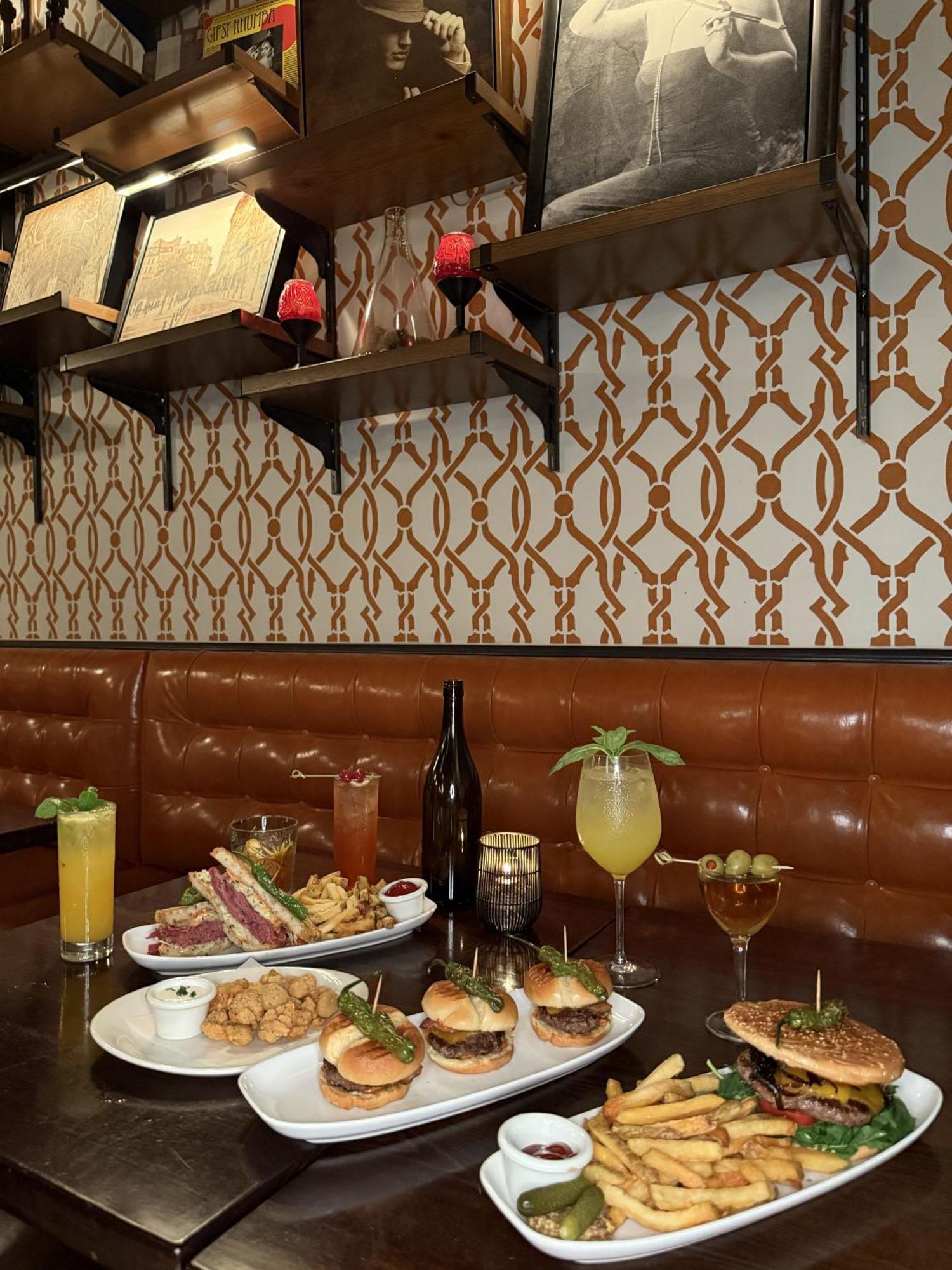 Warwick 4* San Francisco